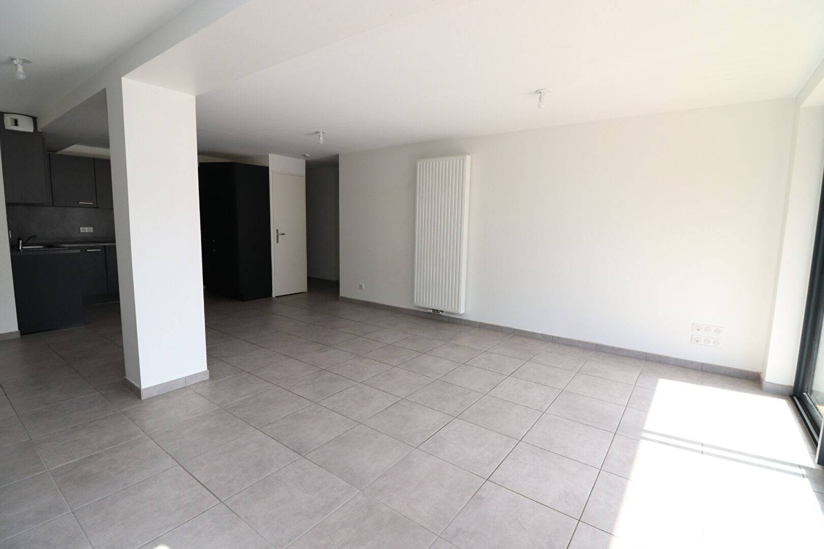 5 pièces de 105.68 m² avec cave et parking extérieur