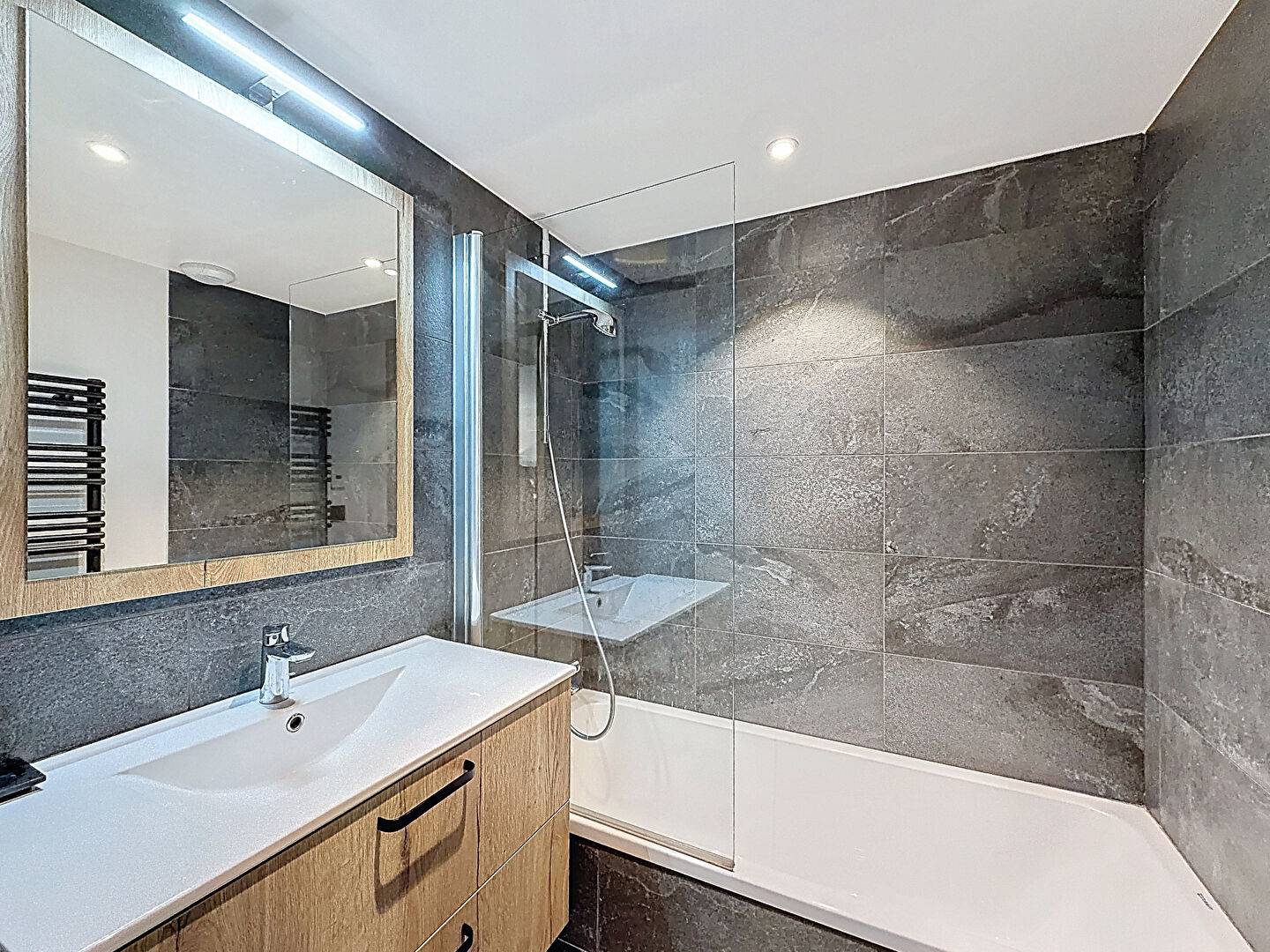 Appartement Saint-chaffrey 3 pièce(s) 64.80 m2