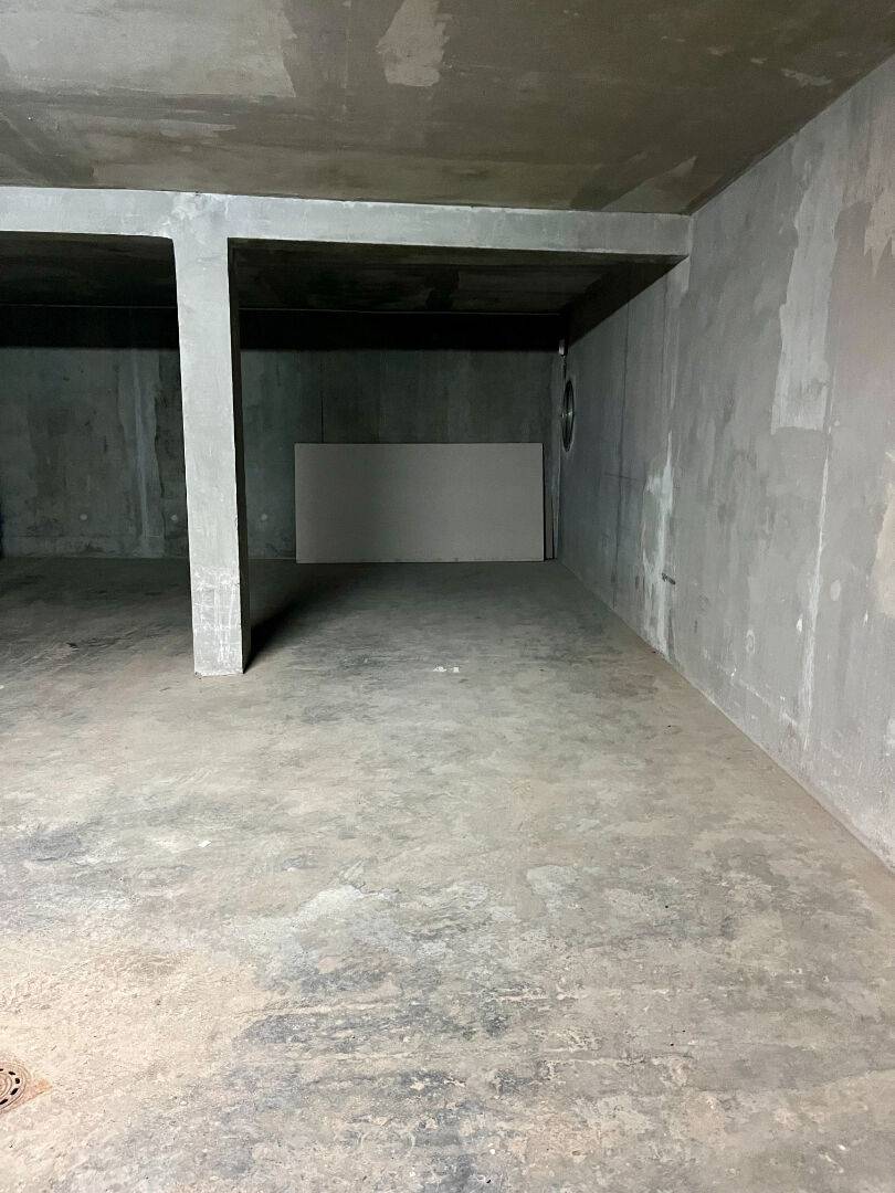 EMPLACEMENT DE STATIONNEMENT