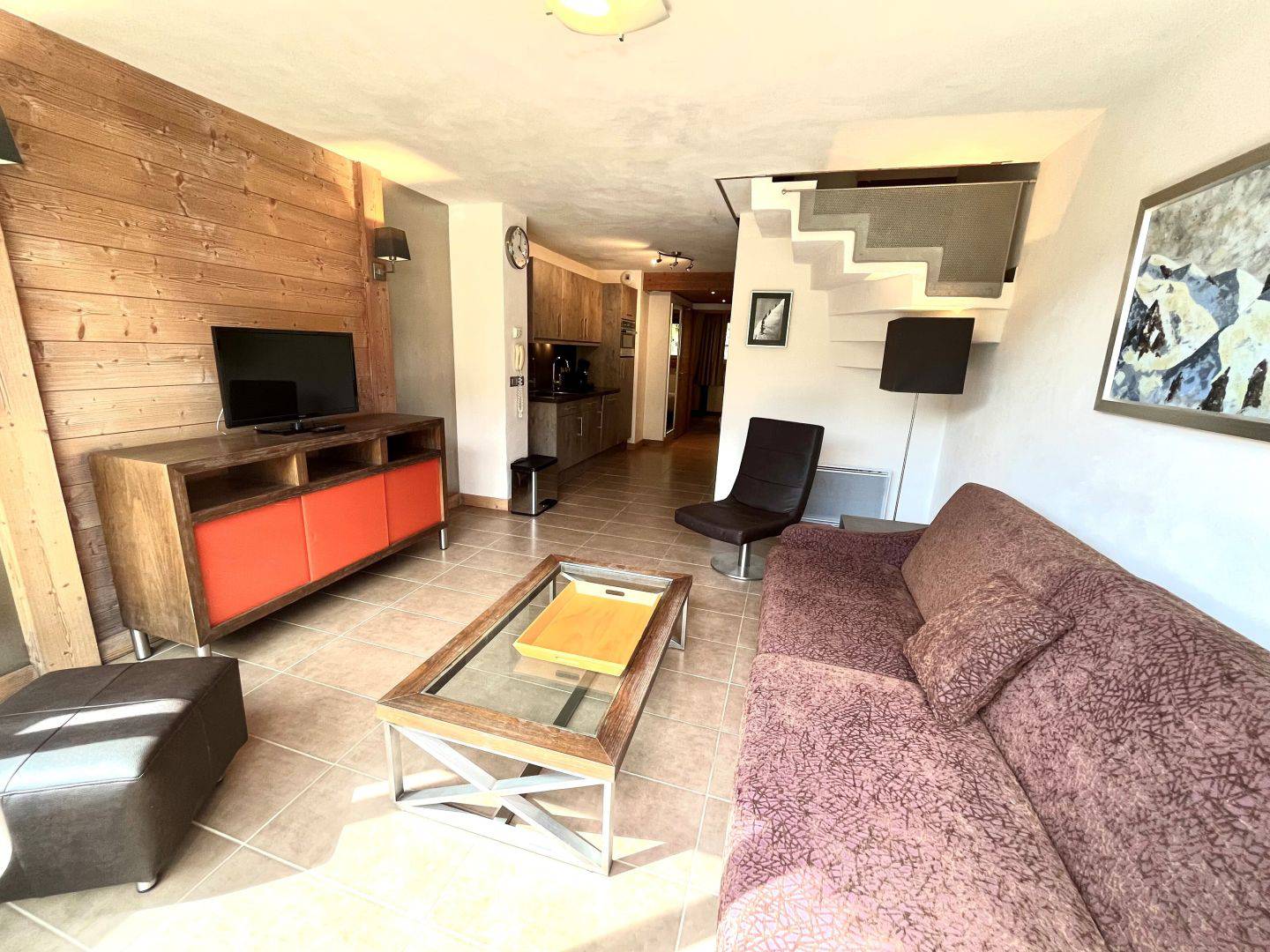 Dans résidence de tourisme  au PIED DES PISTES, DUPLEX avec grand Balcon Sud