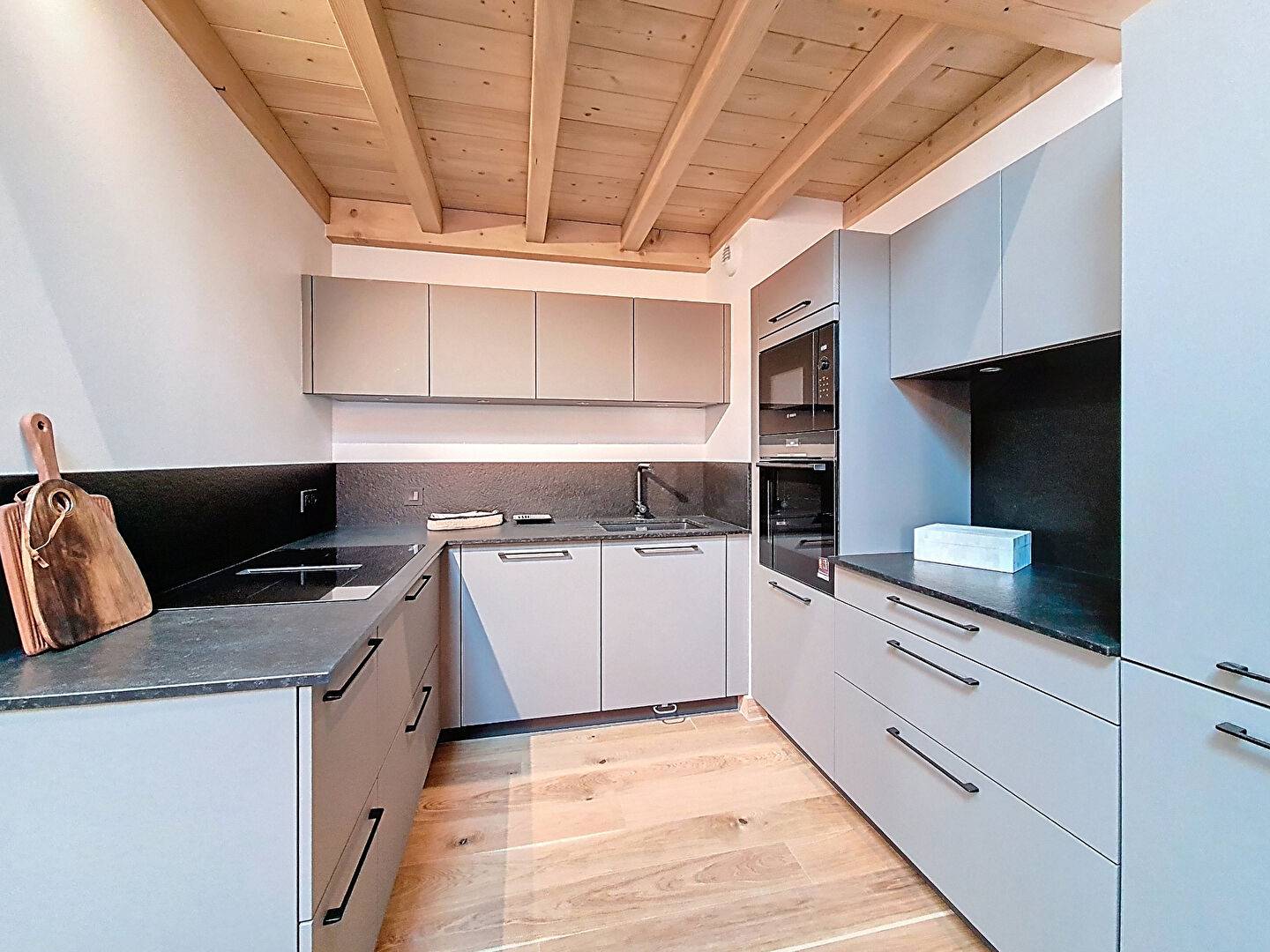 Appartement Les Belleville 4 pièce(s) 130.90 m2