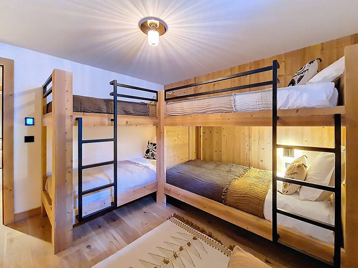 Appartement Les Belleville 4 pièce(s) 130.90 m2