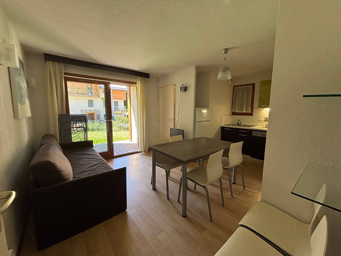 58969185 ST CHAFFREY