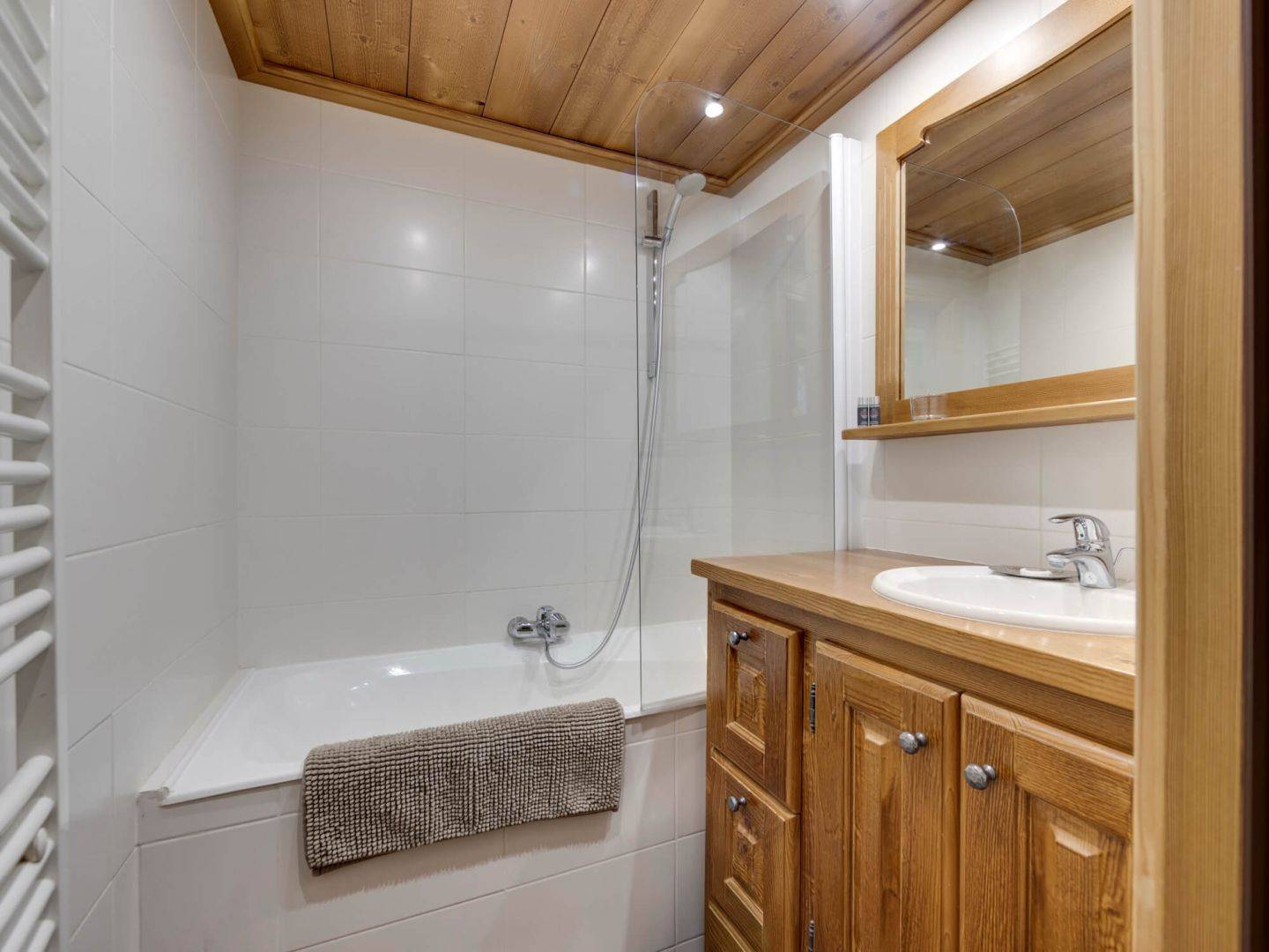 58628832 VAL D ISERE