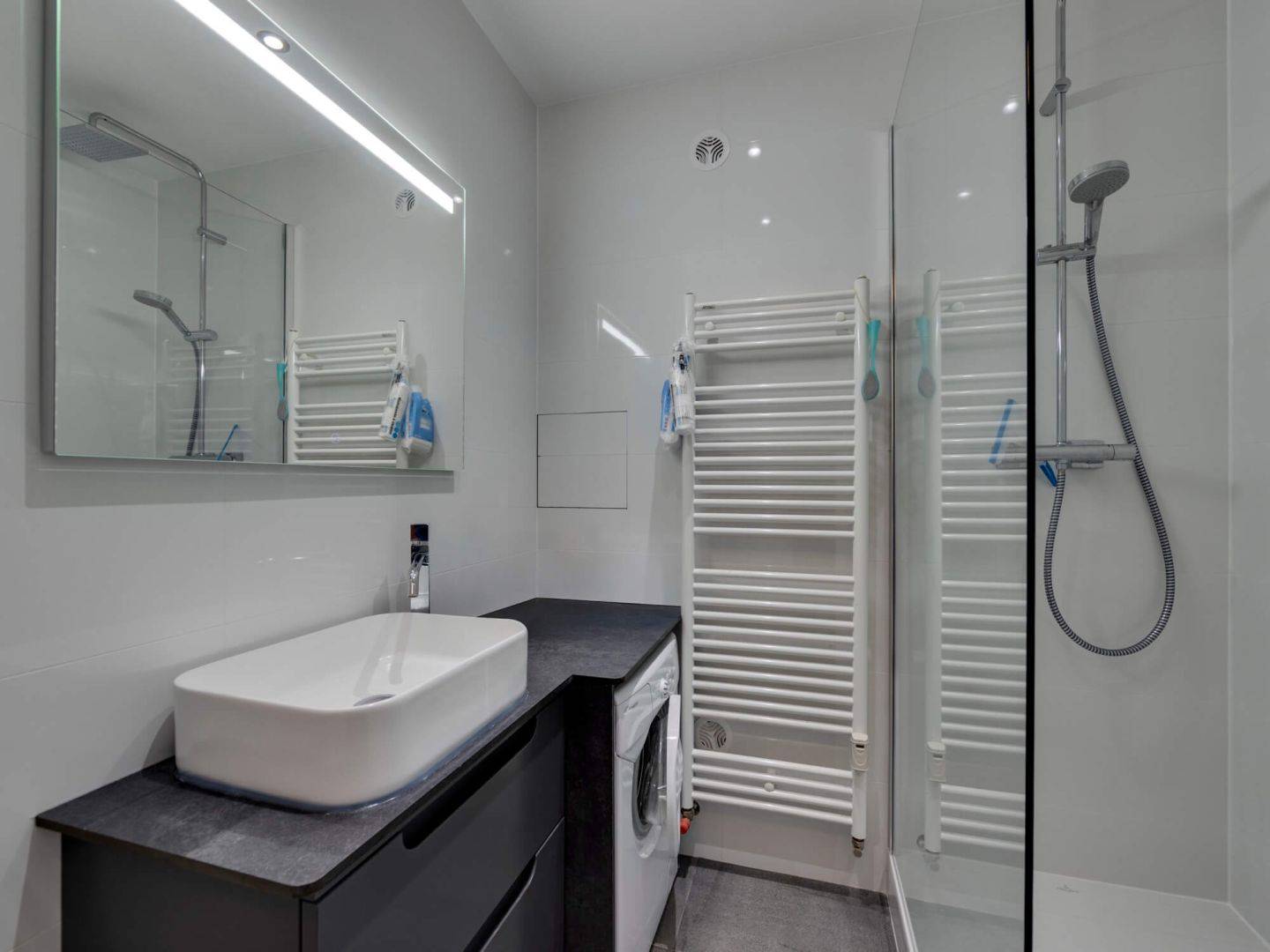 58786421 VAL D ISERE