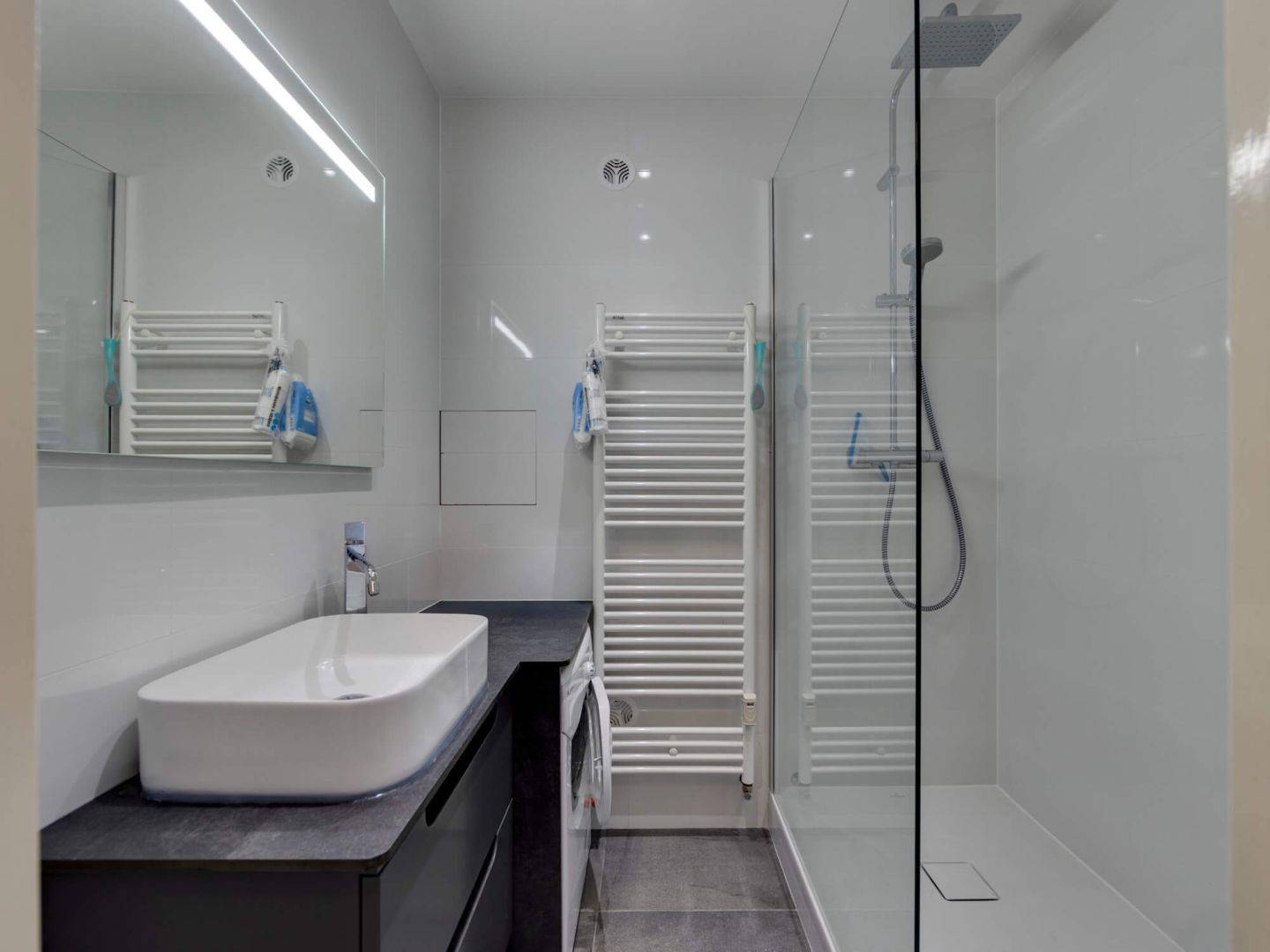 58786421 VAL D ISERE