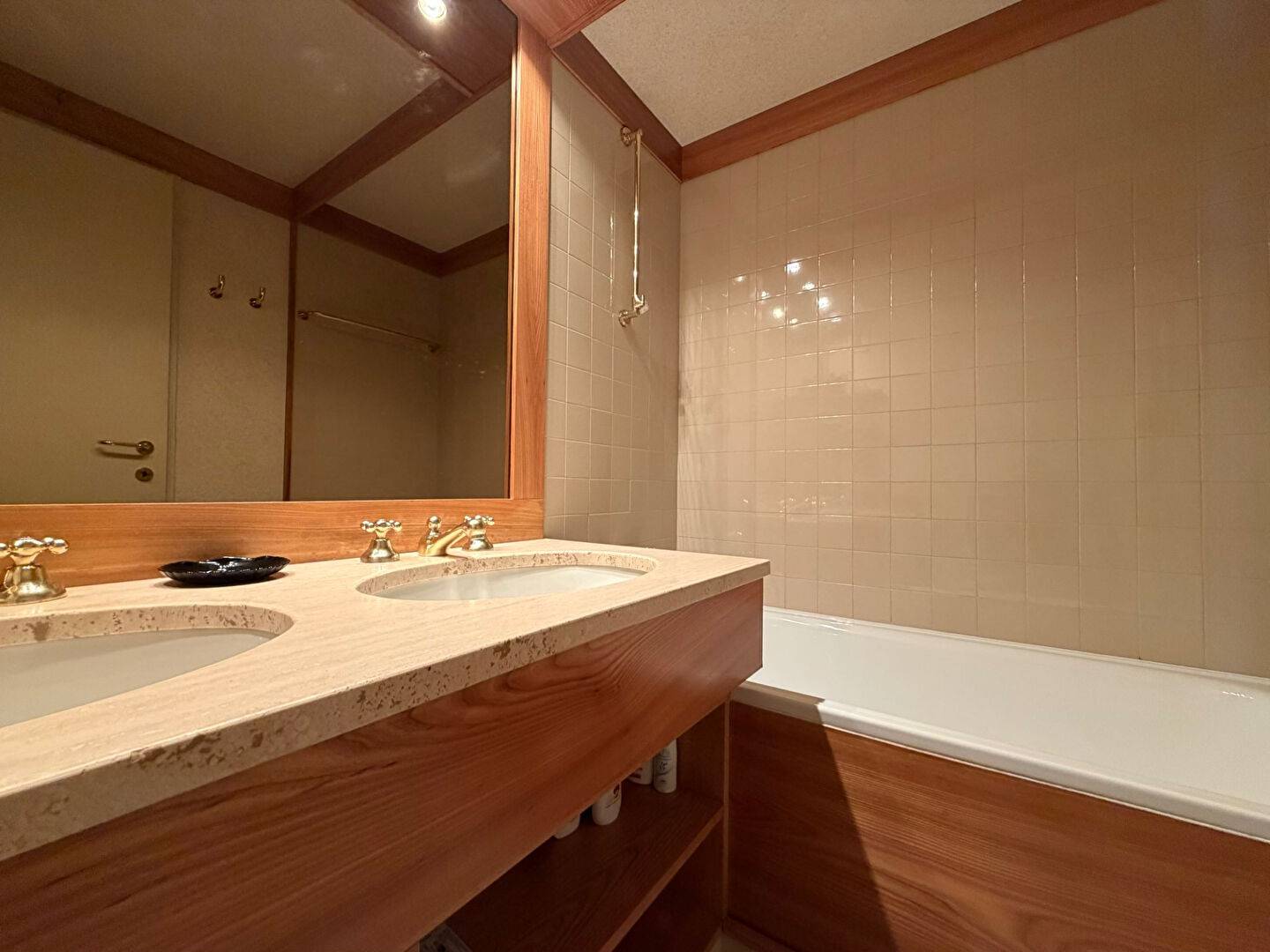 Studio centre station