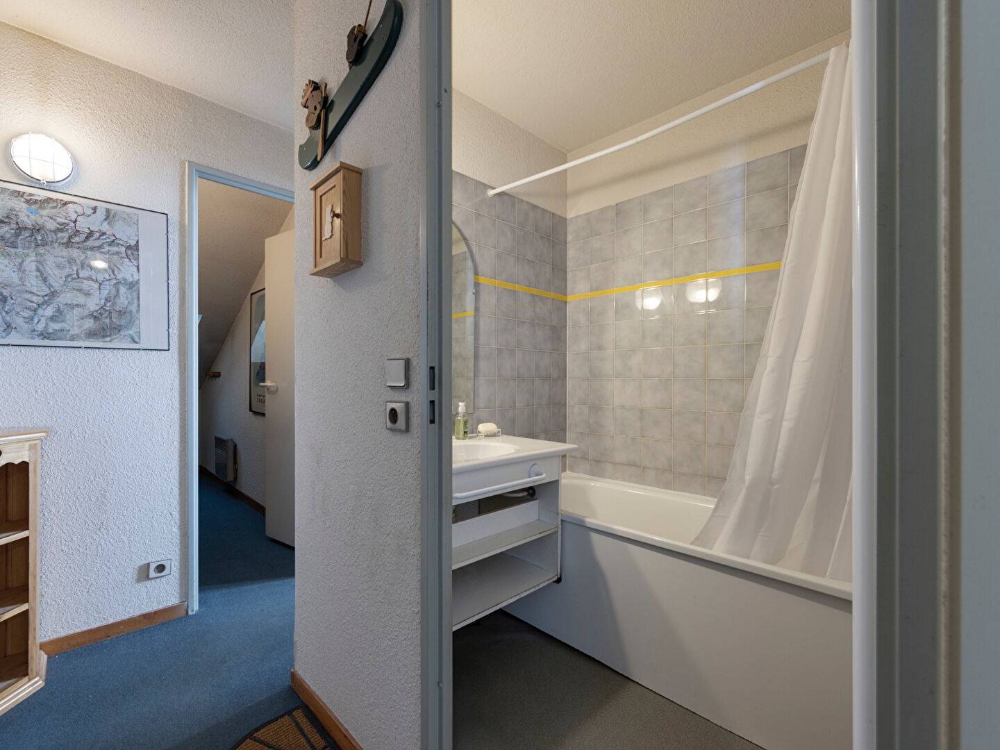 Appartement 3 pièces, dernier étage avec cheminée