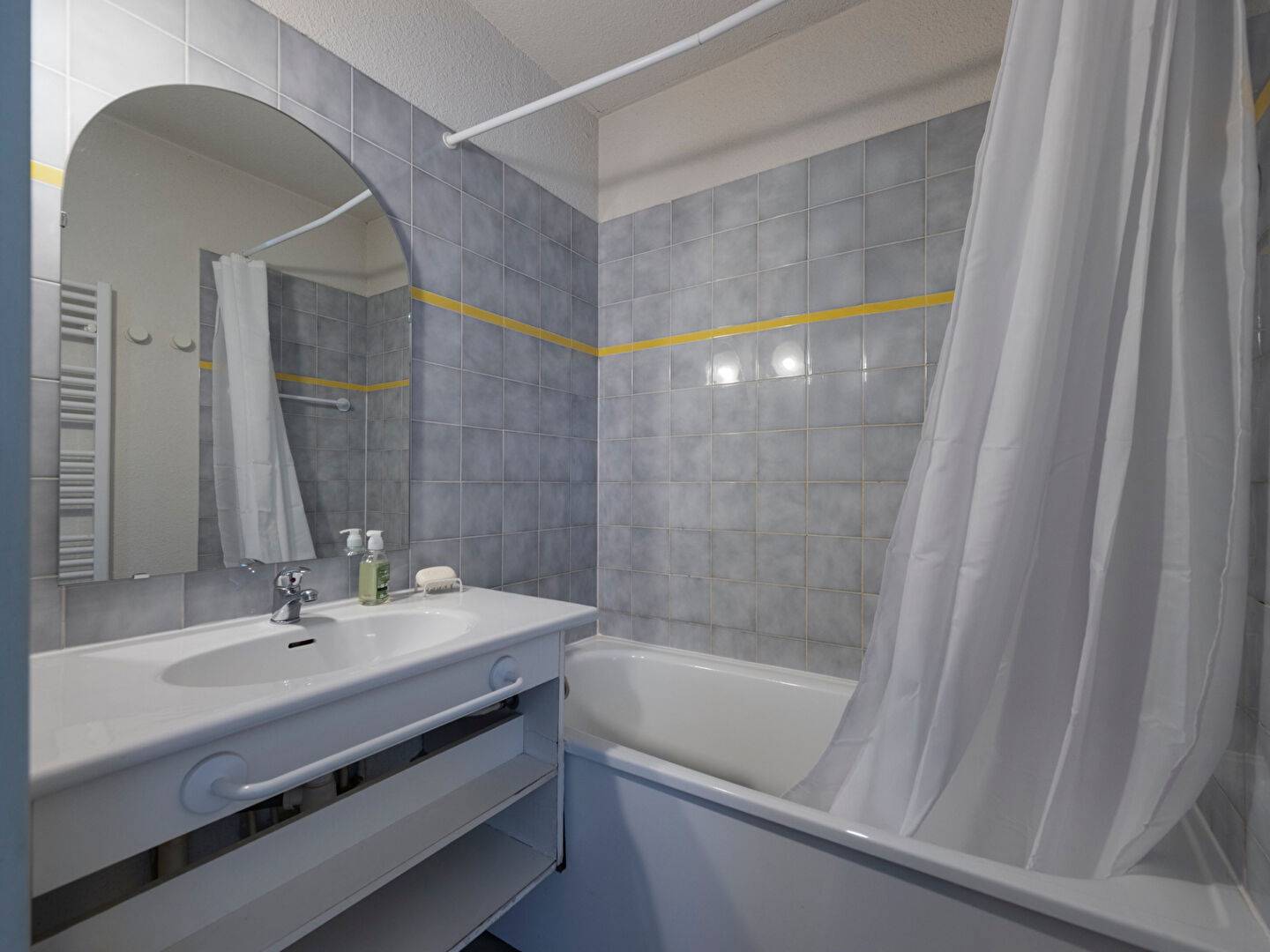 Appartement 3 pièces, dernier étage avec cheminée