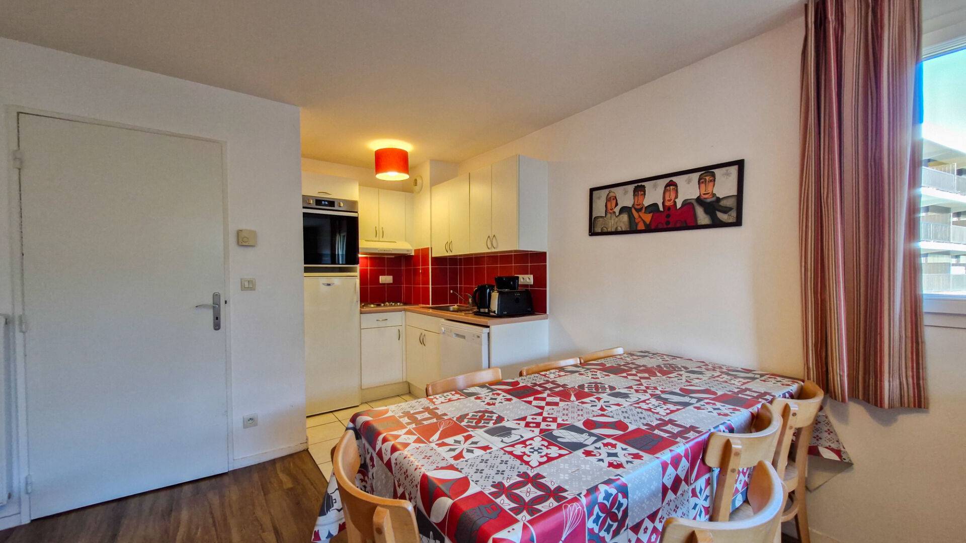 3 PIECES CABINE SUD avec BALCON et PARKING COUVERT