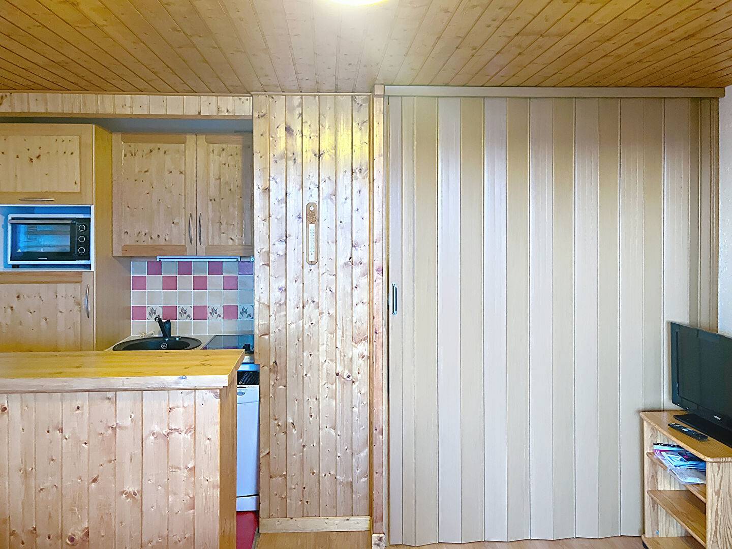 Grand studio avec vue panoramique