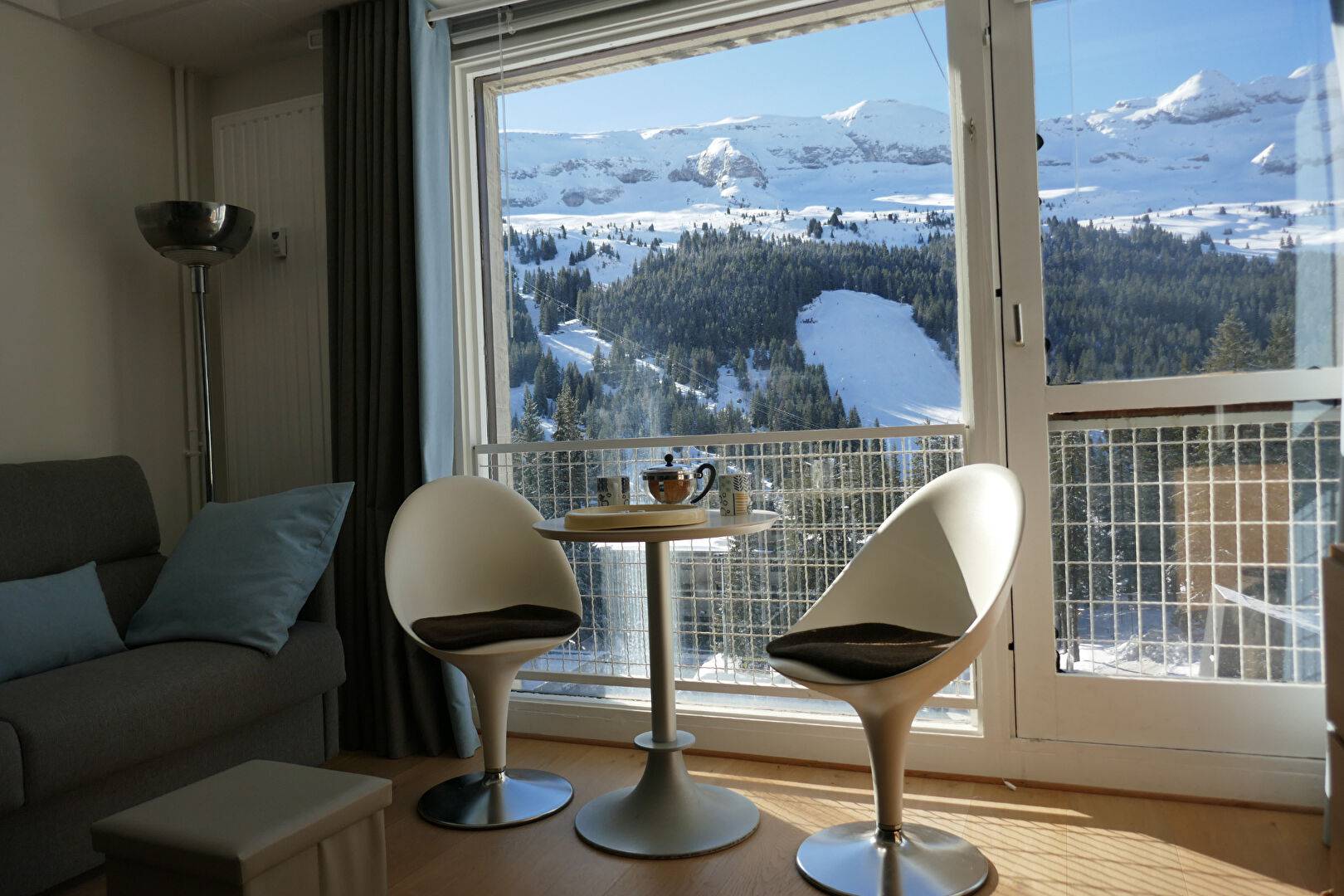 GRAND STUDIO Coin Montagne au PIED DES PISTES