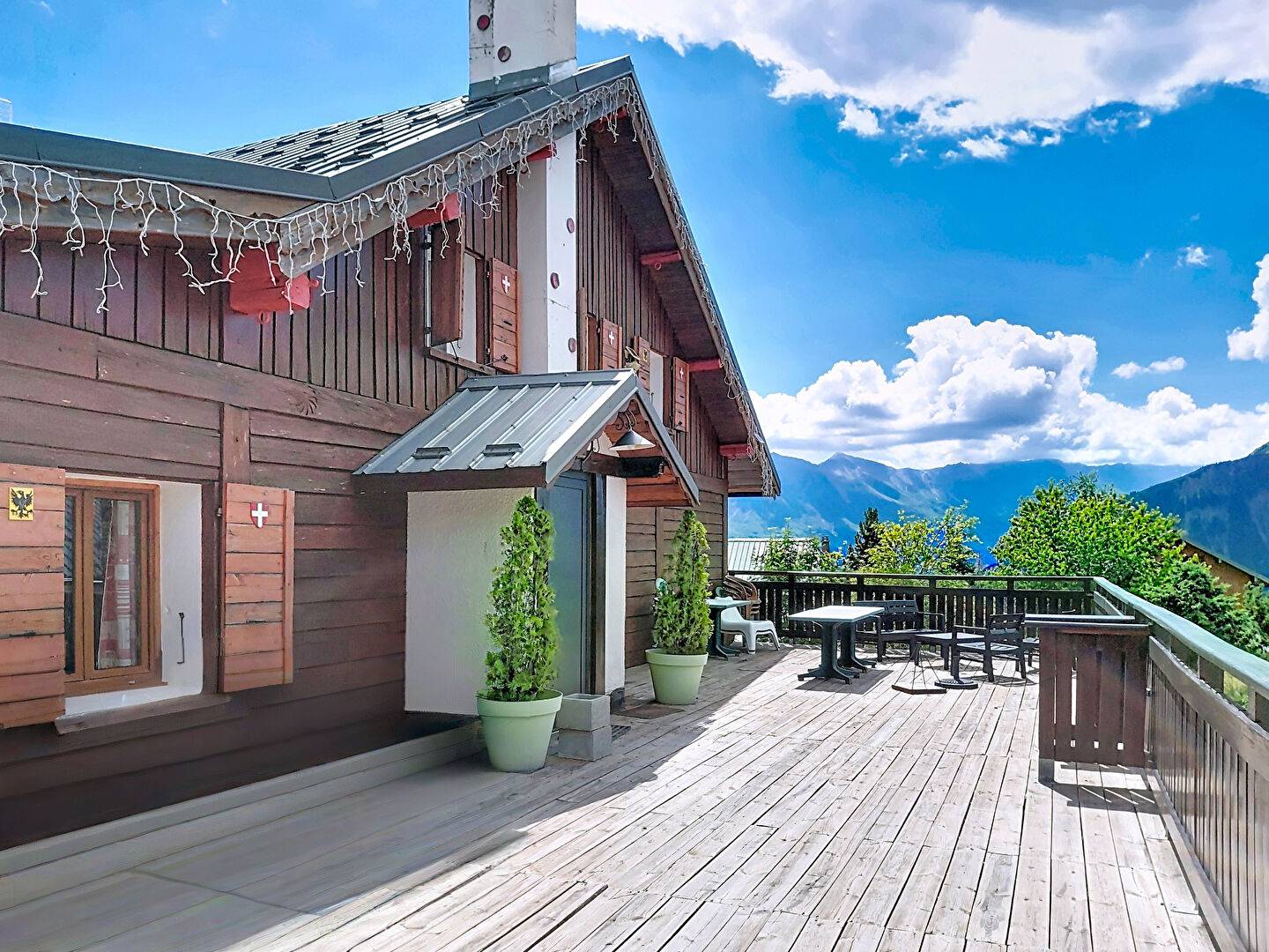 Chalet de 320 m² avec 3 gîtes indépendants