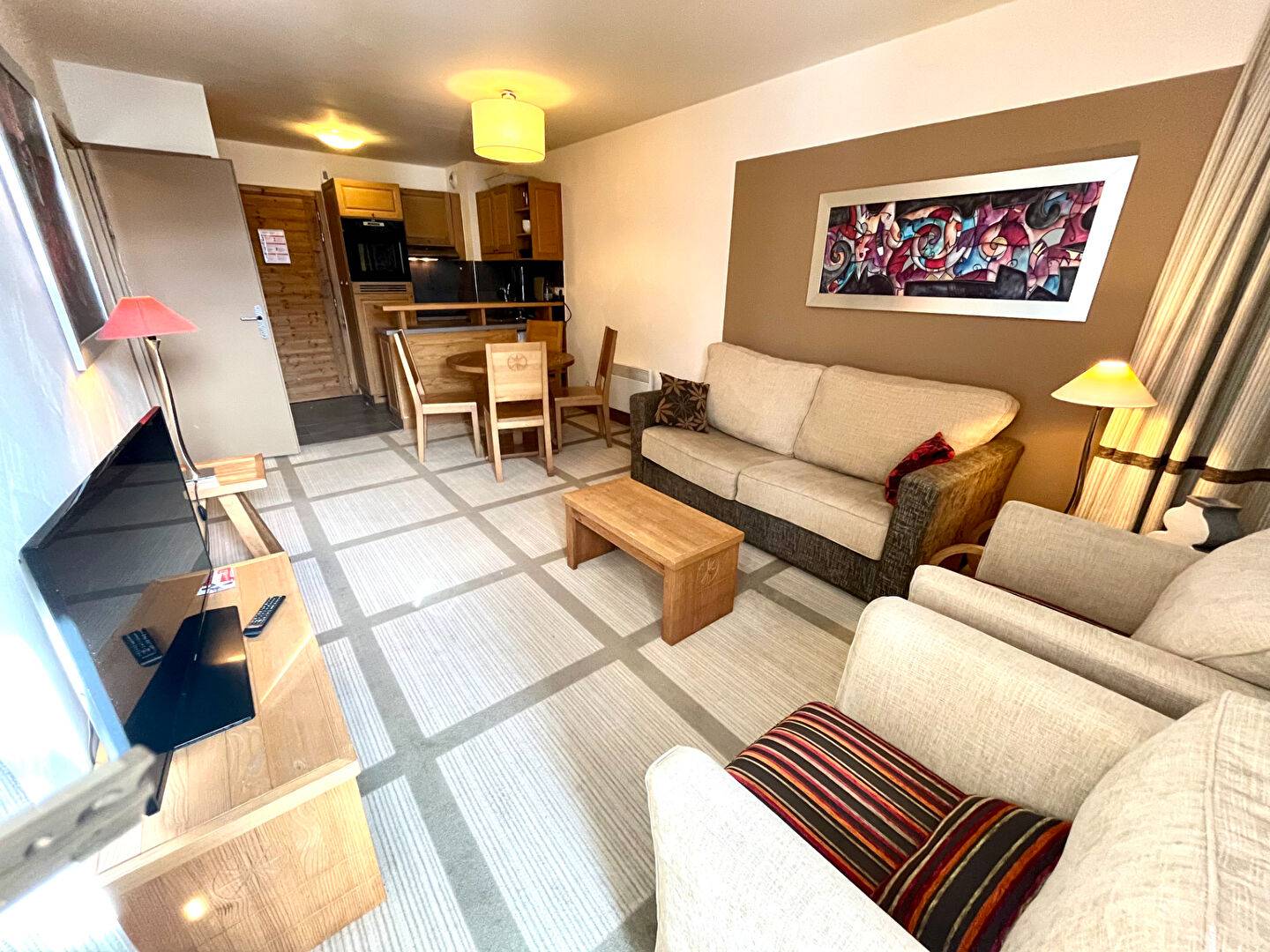 2 PIECES SUD au PIED DES PISTES