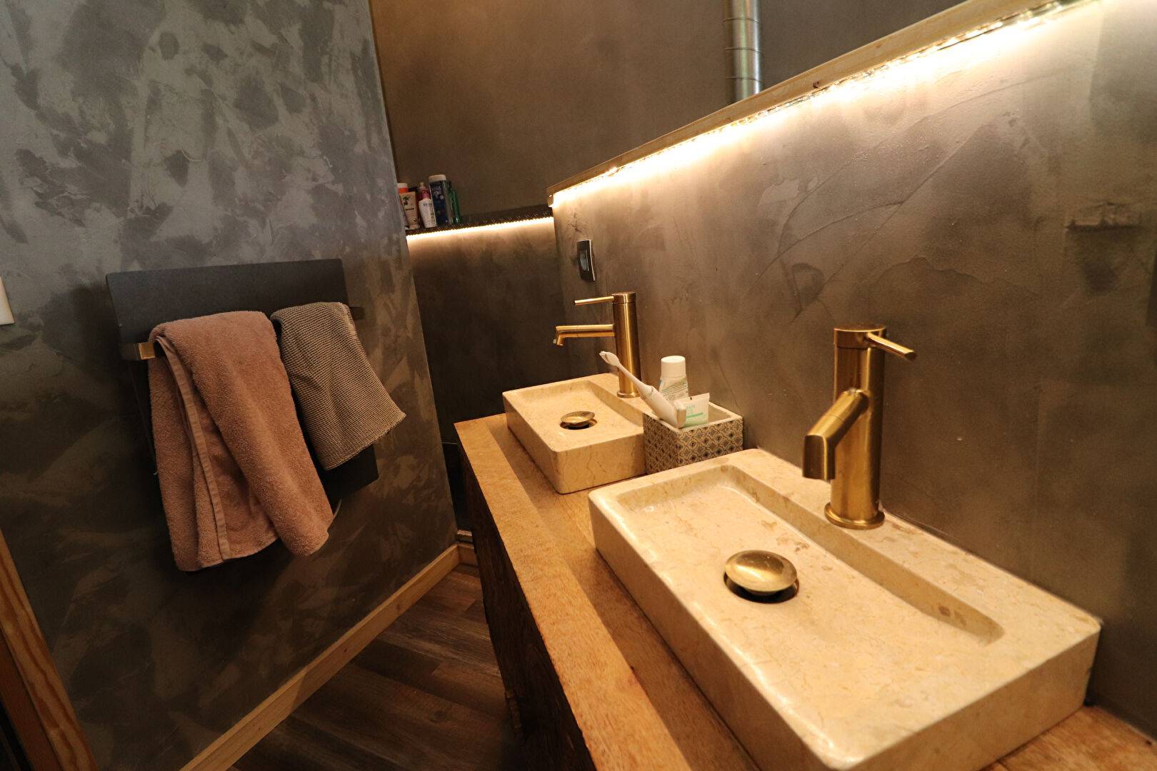 4 pièces  en duplex de 64.16 m²- en parfaite état