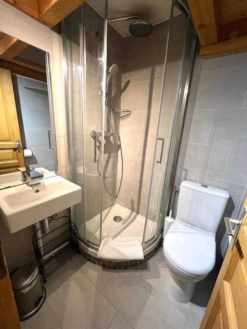 4 PIECES SUD avec TERRASSE au PIED DES PISTES