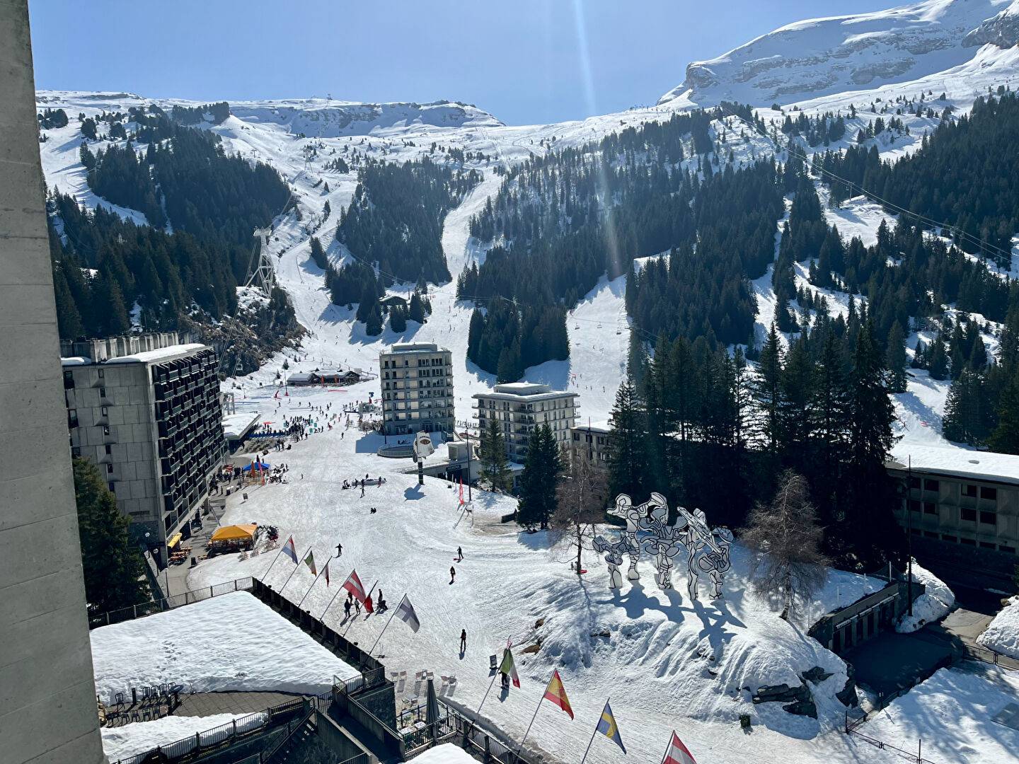 RARE : 5 PIECES SUD au PIED DES PISTES