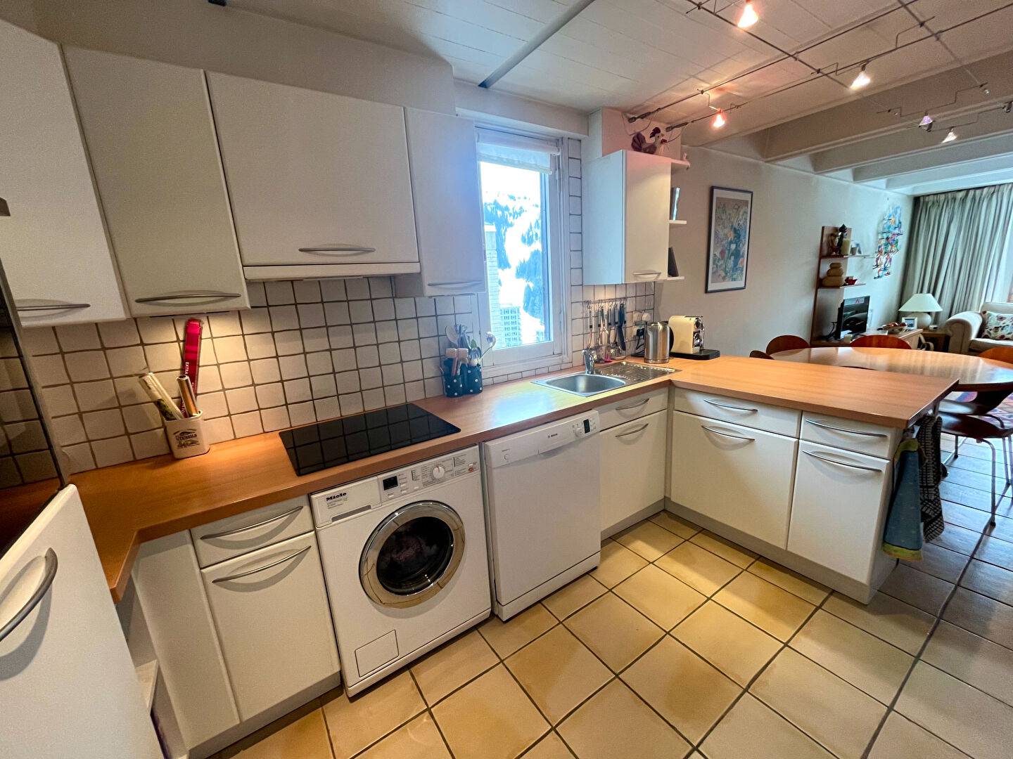 RARE : 5 PIECES SUD au PIED DES PISTES