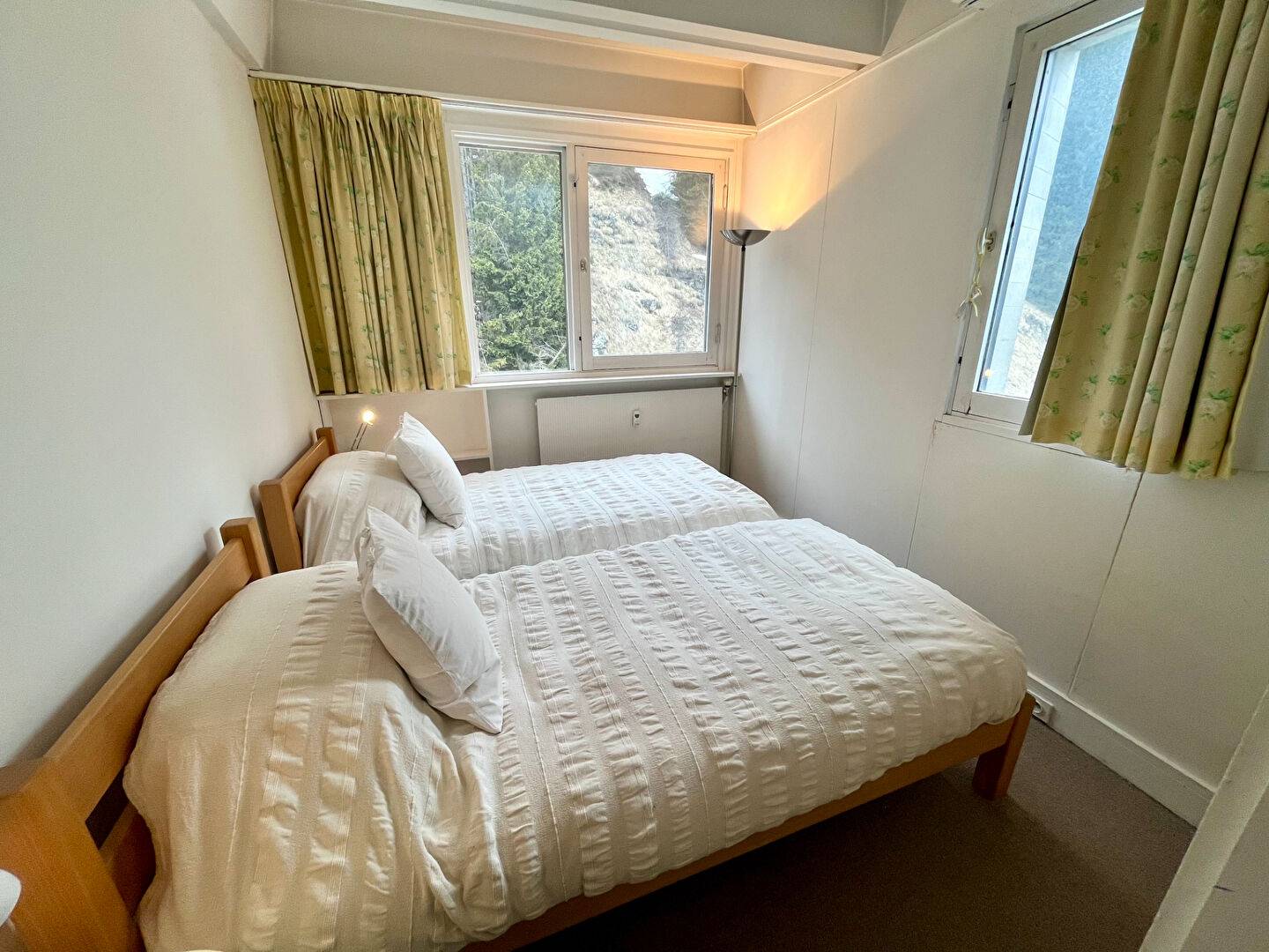 RARE : 5 PIECES SUD au PIED DES PISTES