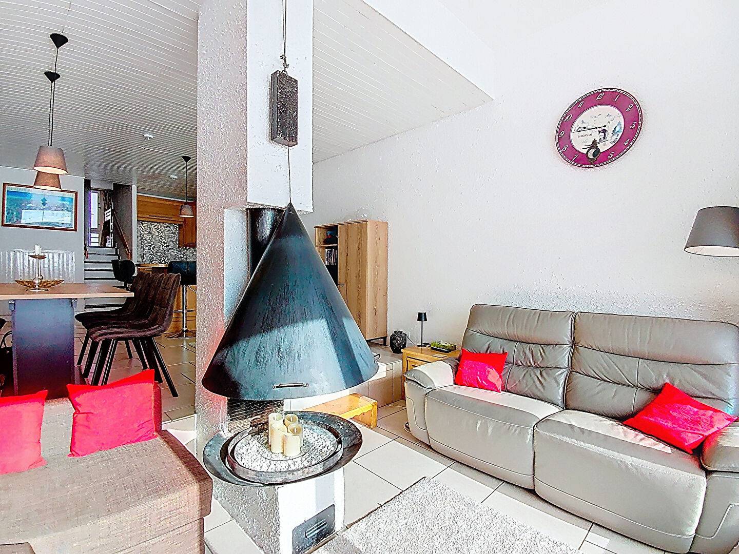 Charmant T3 avec cheminée et balcon vue pistes