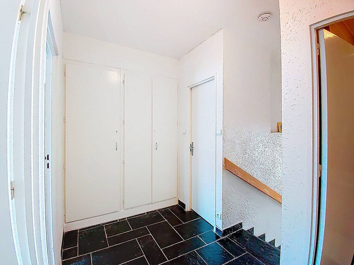 Charmant T3 avec cheminée et balcon vue pistes