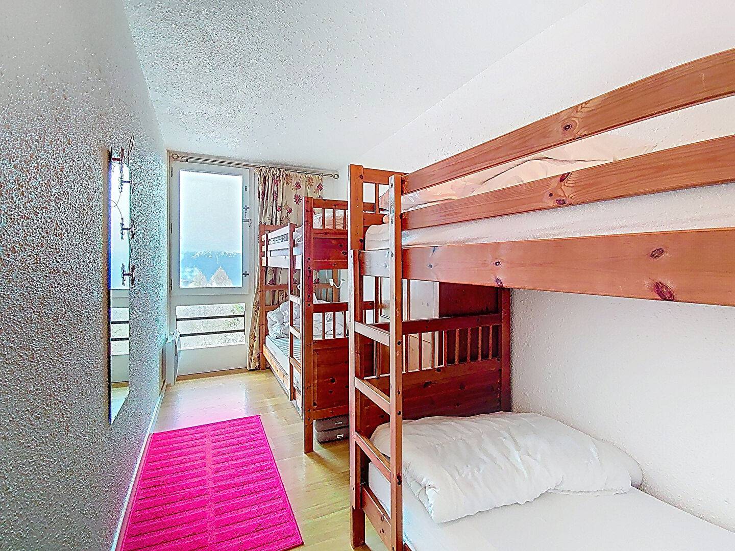 Charmant T3 avec cheminée et balcon vue pistes