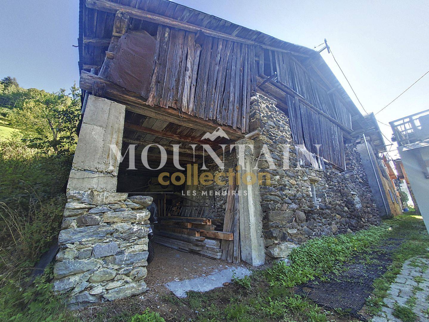 GRANGE A RENOVER, hameau des Belleville