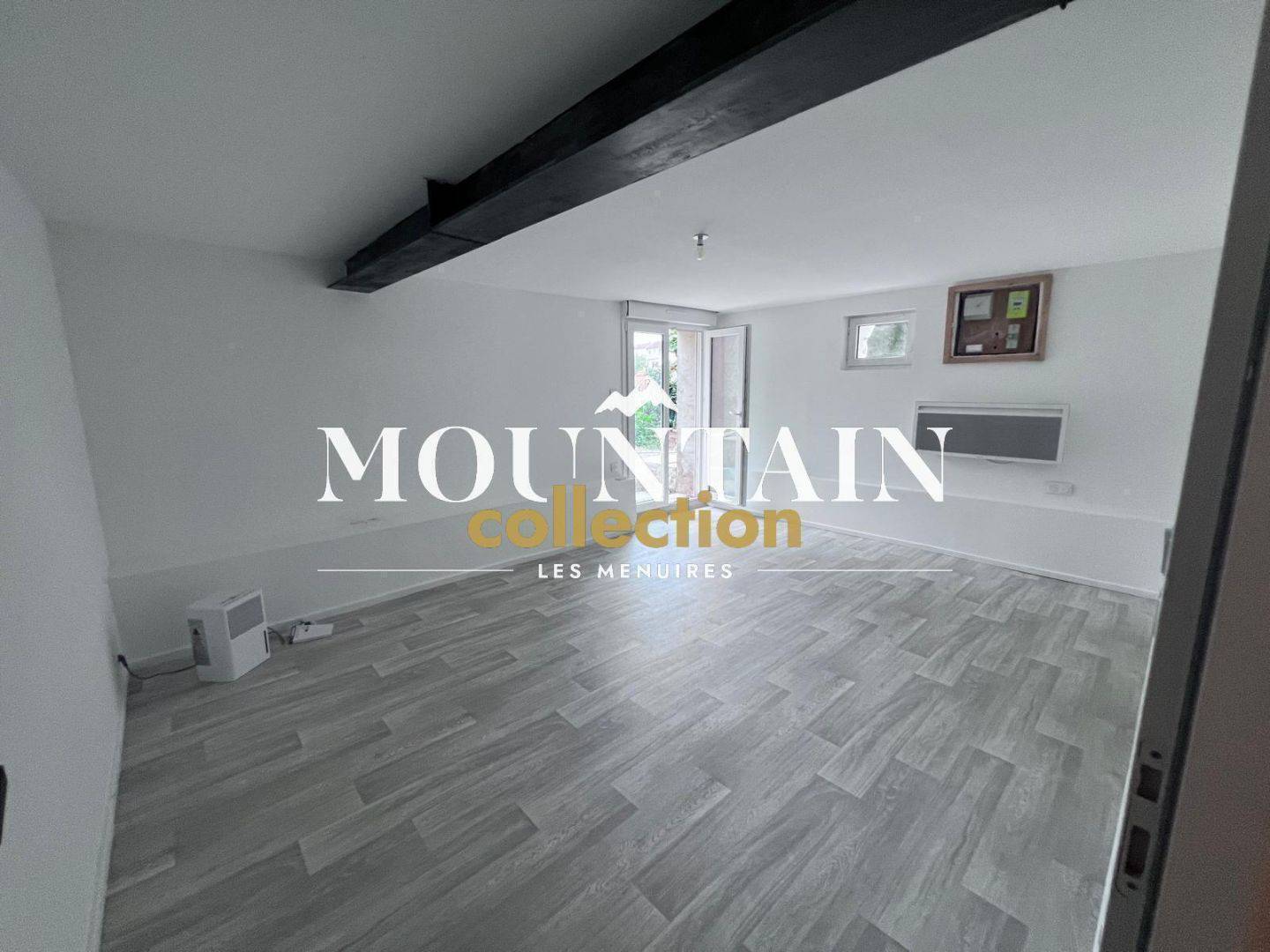 Maison 5 pièces de 170,25m² dont 15,75m² inférieur à  1m80, Quartier Sainte Radegonde, 37100 Tours