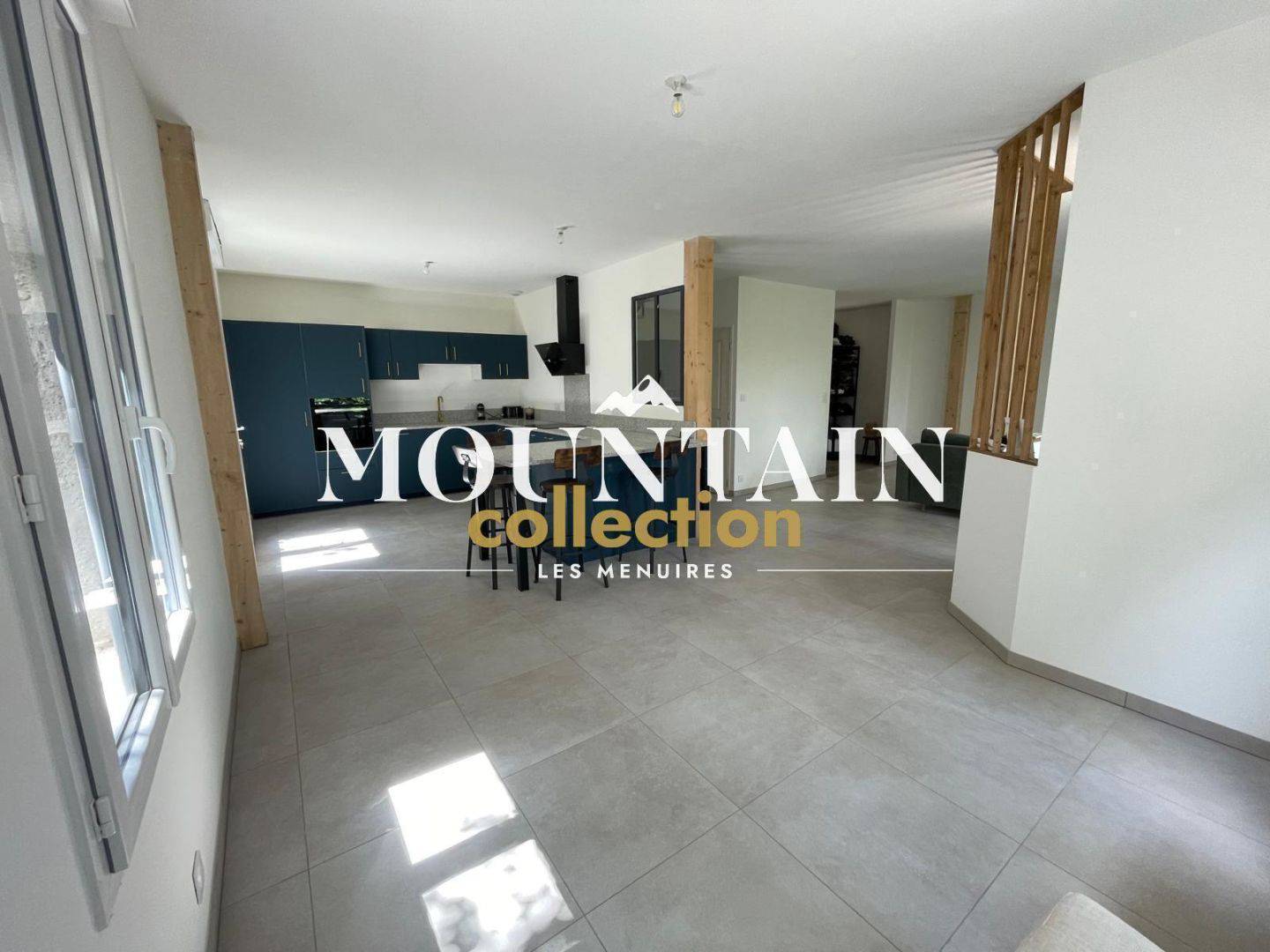 Maison 5 pièces de 170,25m² dont 15,75m² inférieur à  1m80, Quartier Sainte Radegonde, 37100 Tours