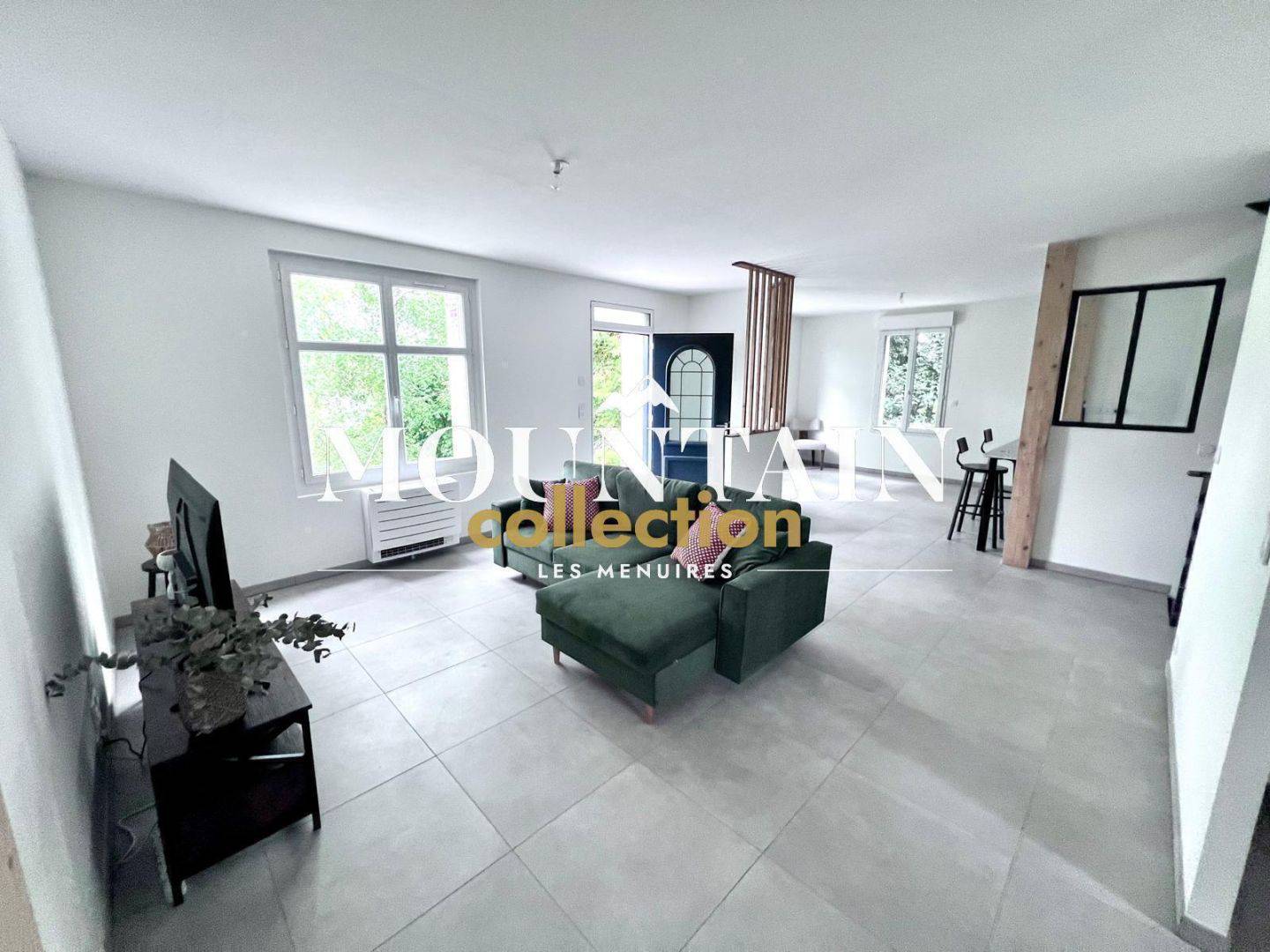 Maison 5 pièces de 170,25m² dont 15,75m² inférieur à  1m80, Quartier Sainte Radegonde, 37100 Tours