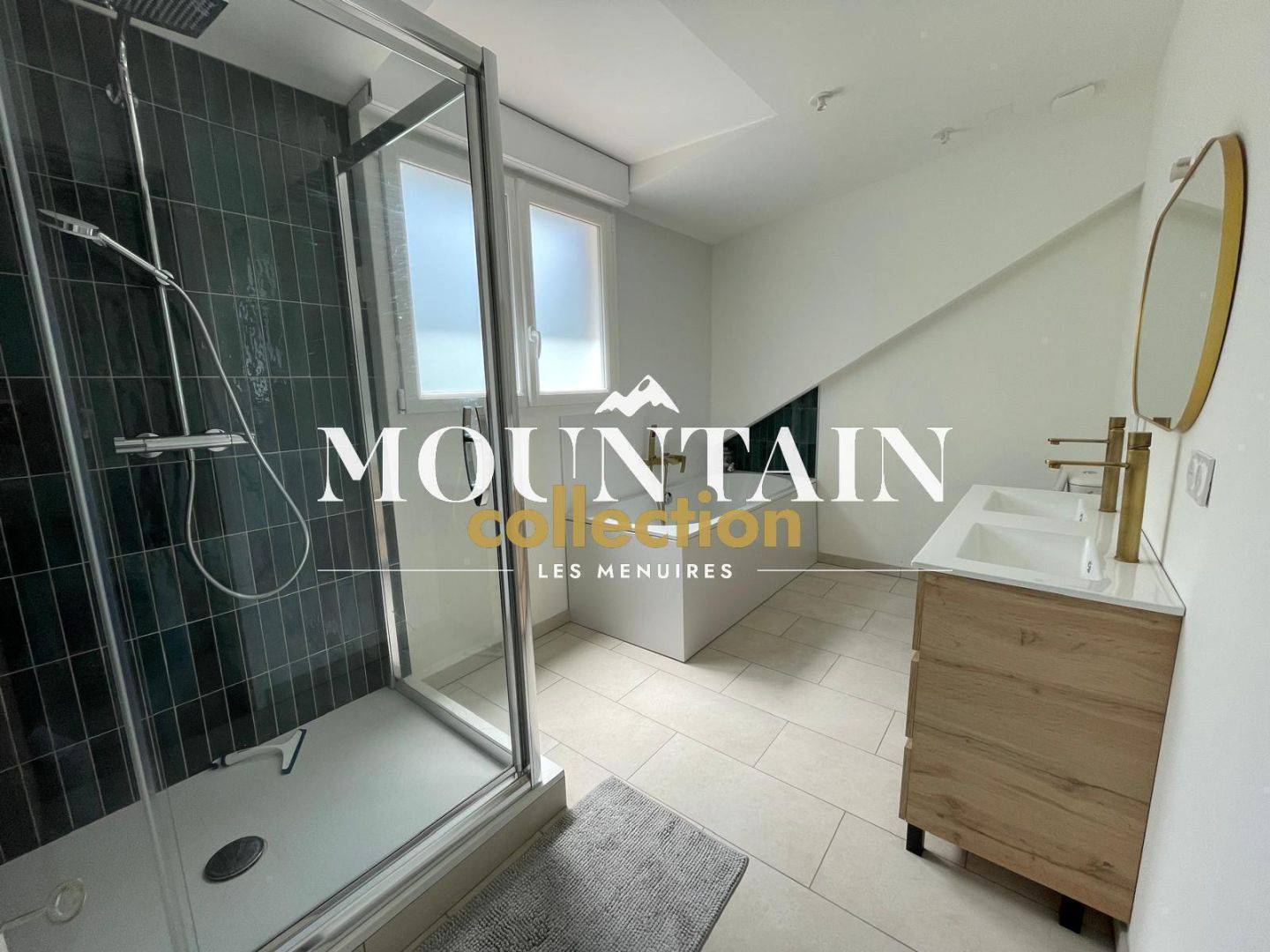 Maison 5 pièces de 170,25m² dont 15,75m² inférieur à  1m80, Quartier Sainte Radegonde, 37100 Tours