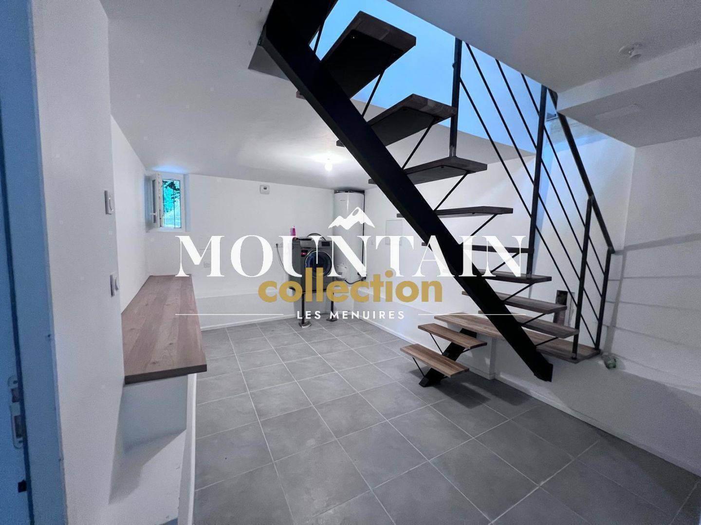 Maison 5 pièces de 170,25m² dont 15,75m² inférieur à  1m80, Quartier Sainte Radegonde, 37100 Tours