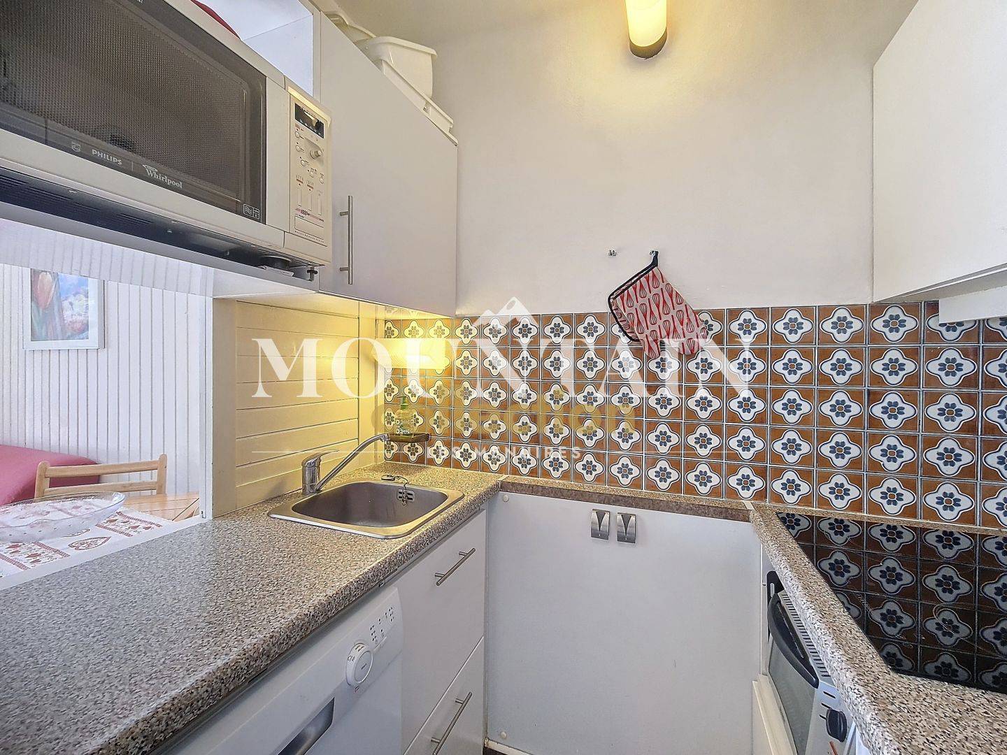 APPARTEMENT de 2 PIÈCES de 27,77 M2 + PARKING, LES MENUIRES, REBERTY 1850.