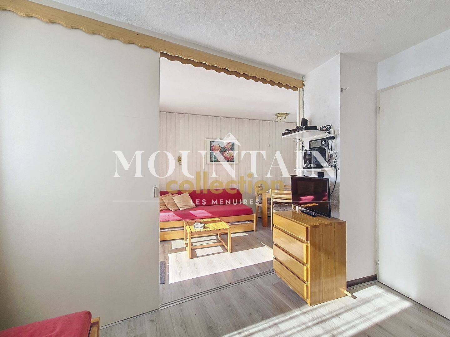 APPARTEMENT de 2 PIÈCES de 27,77 M2 + PARKING, LES MENUIRES, REBERTY 1850.