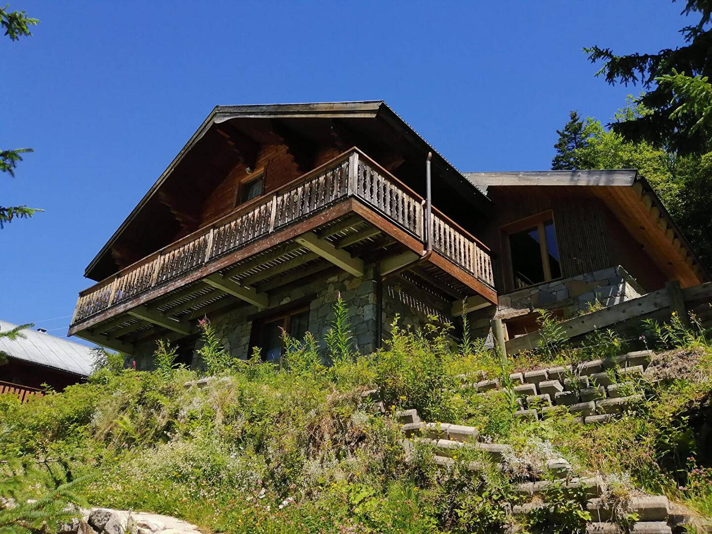 CHALET INDIVIDUEL D'HABITATION 180 m² + combles aménagées PLAGNE 1800