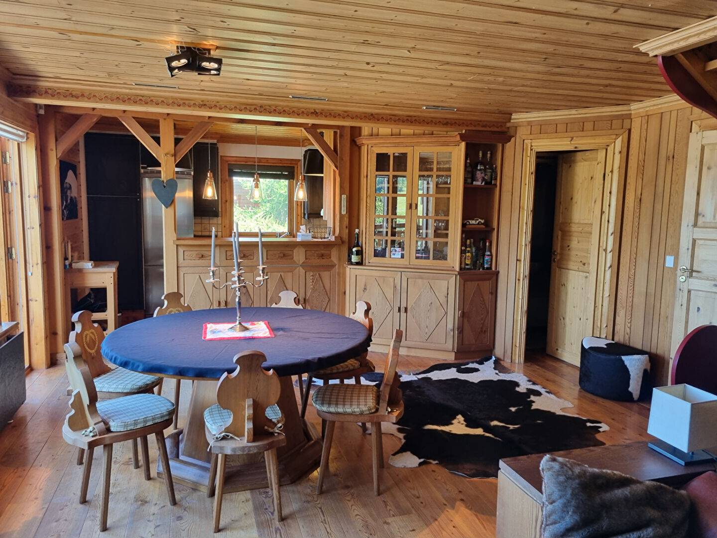 CHALET INDIVIDUEL D'HABITATION 180 m² + combles aménagées PLAGNE 1800