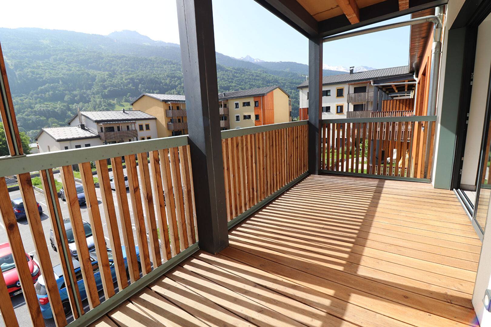 5 pièces de 105.68 m² avec cave et parking extérieur