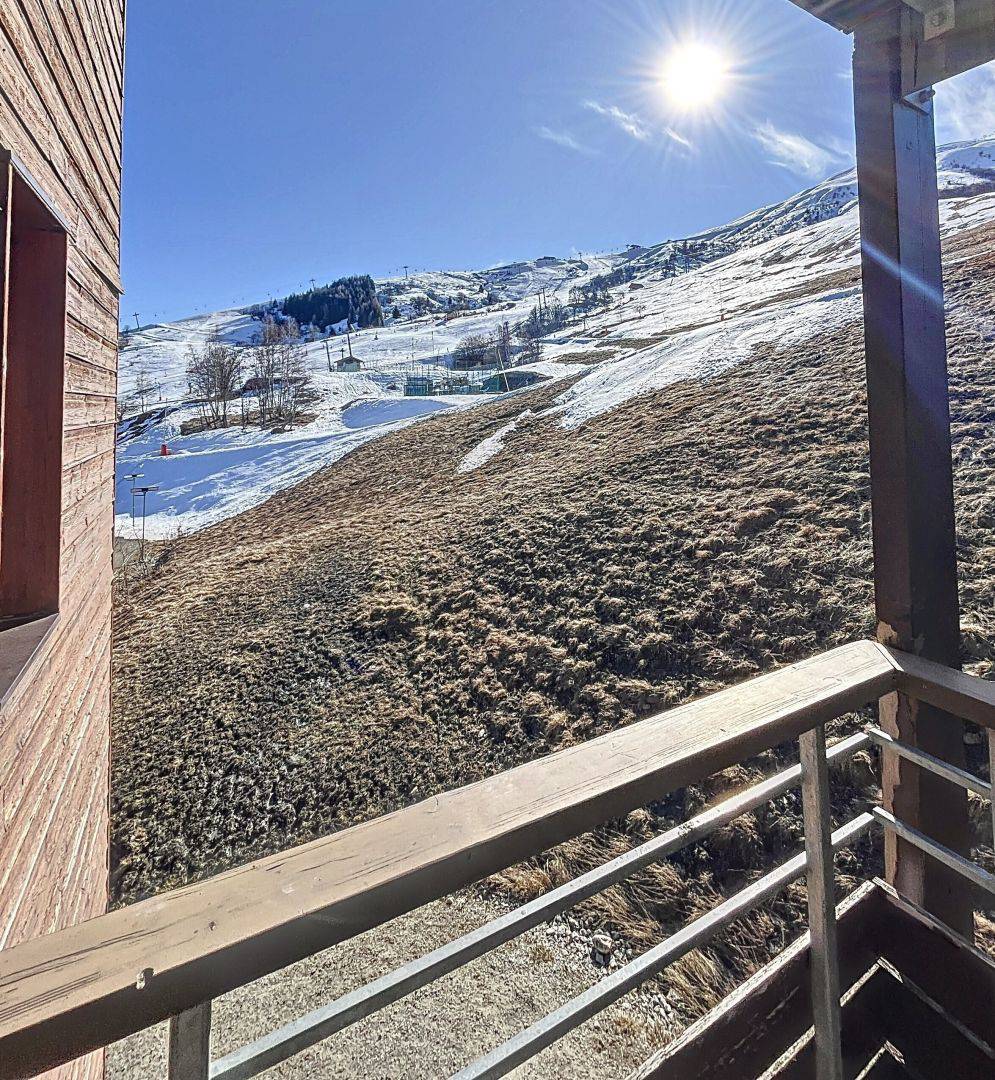 APPARTEMENT T3 RESIDENCE LES PISTES A RENOVE