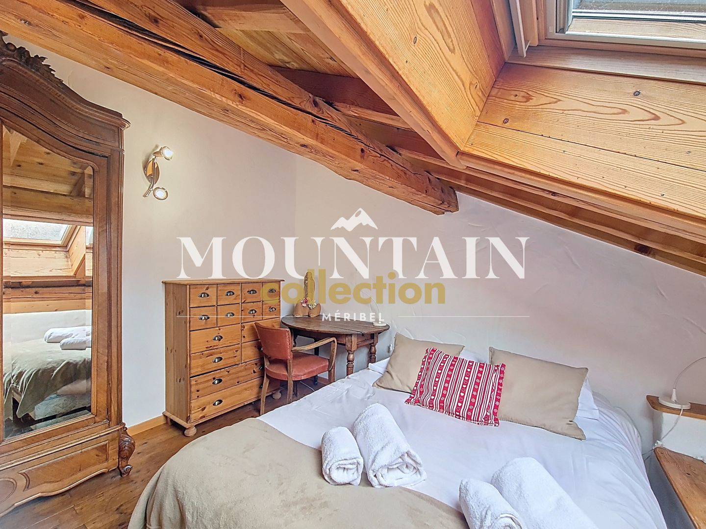 Chalet typique Savoyard, 8 pièces de 165m² , Méribel, Les Allues.