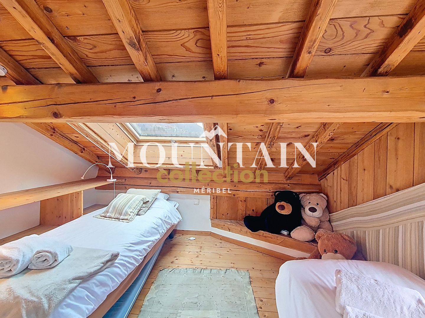 Chalet typique Savoyard, 8 pièces de 165m² , Méribel, Les Allues.