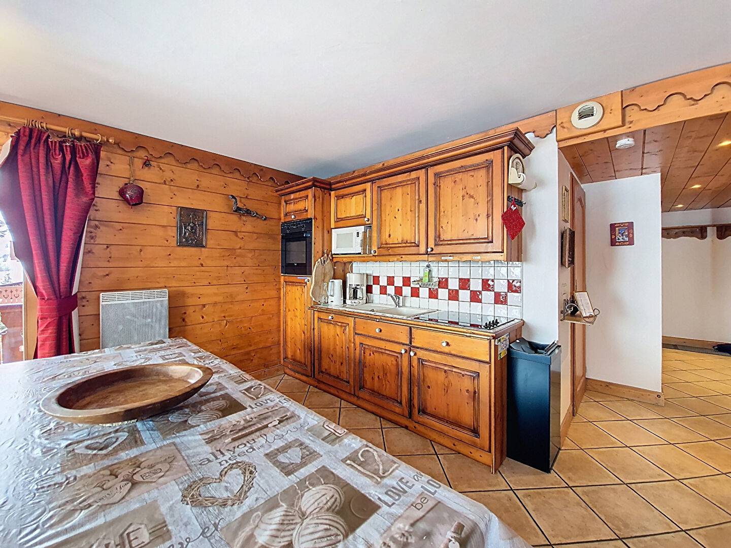 58782984 LES MENUIRES