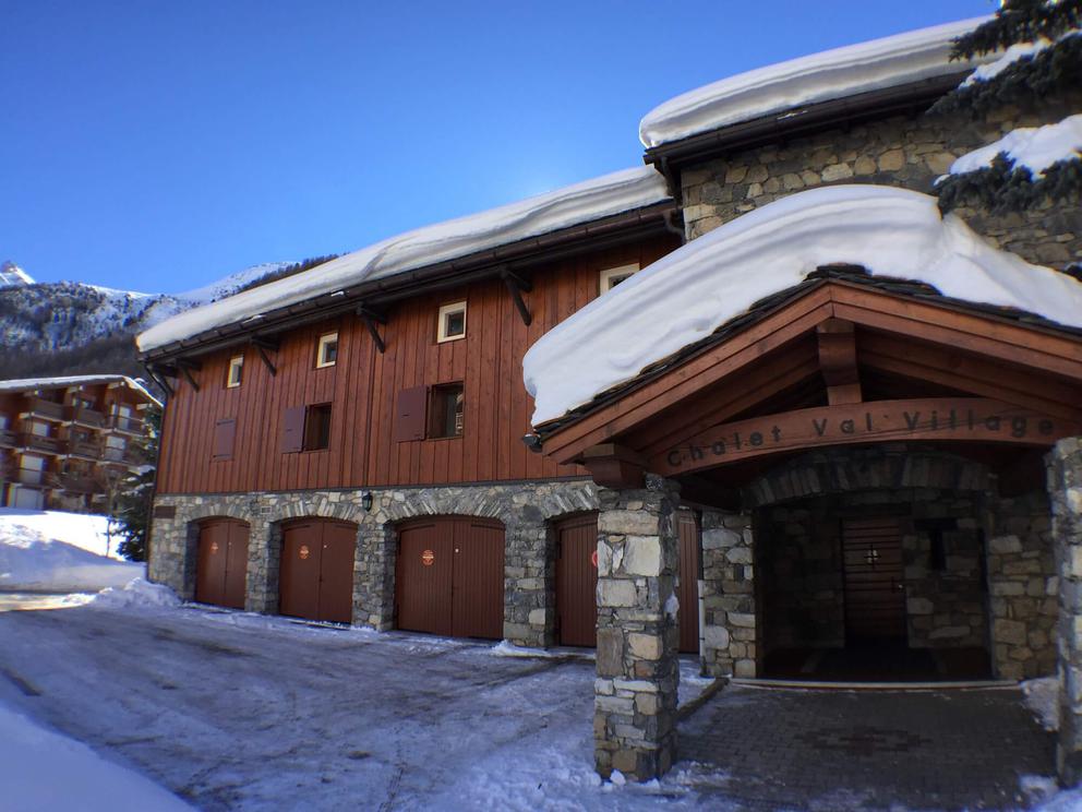 chalet val village